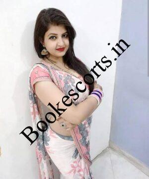 veni-female-delhi-escorts