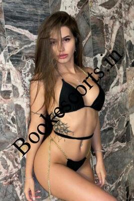 Russian-Escorts-in-Goa-5