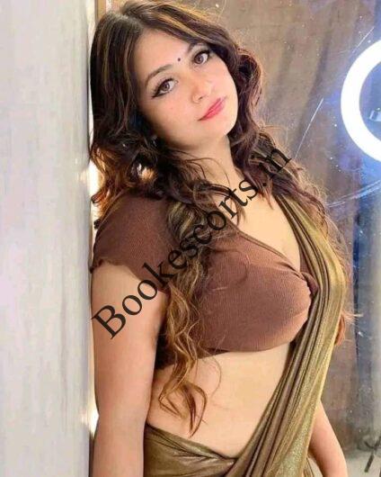 Samantha Young College Girl Escort